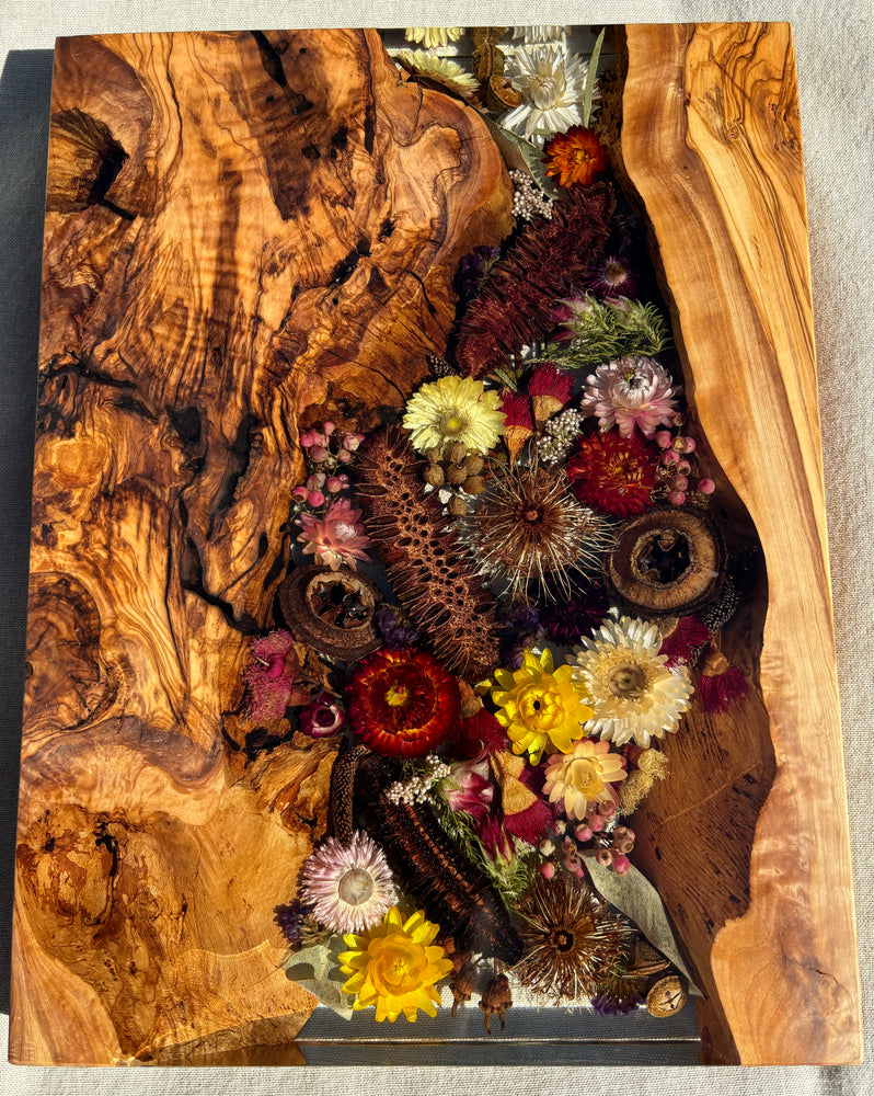 OLIVEWOOD Organic Native Floral Board 400mm x 300mm